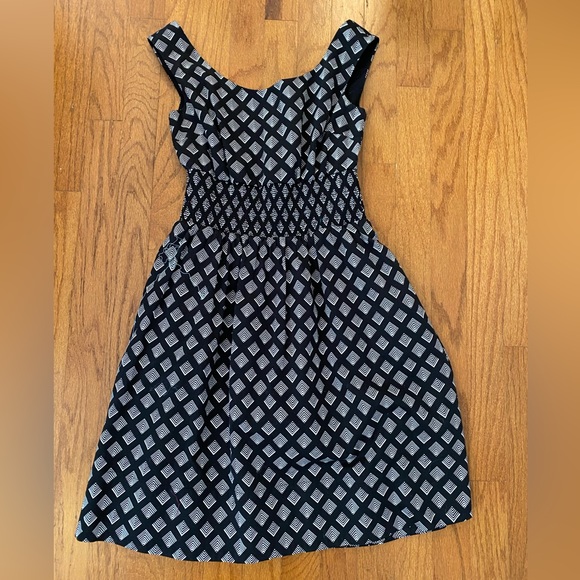 WHBM Patterned Black/White Dress - Picture 2 of 5